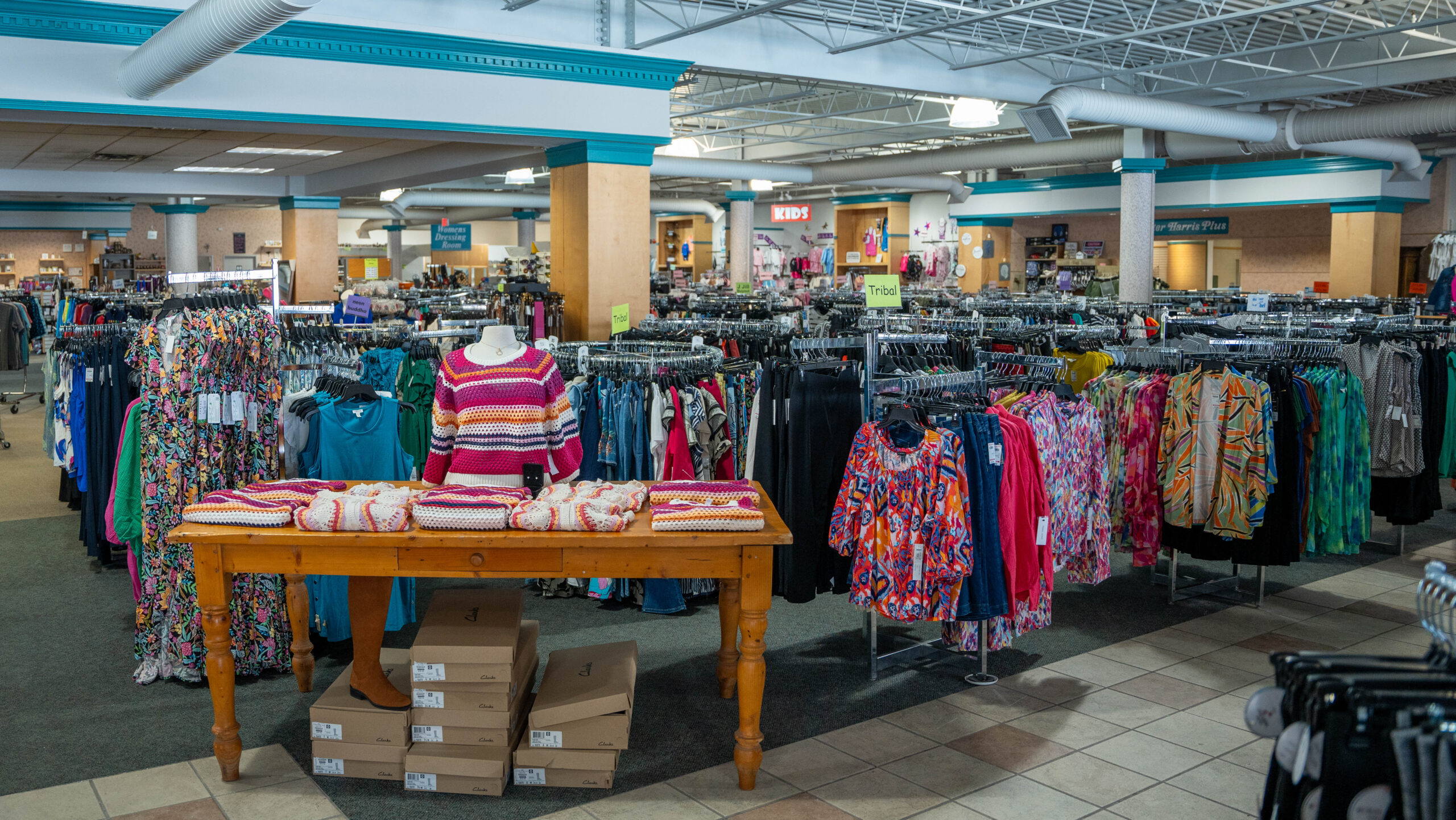 overview image of clothing at latham peter harris clothes
